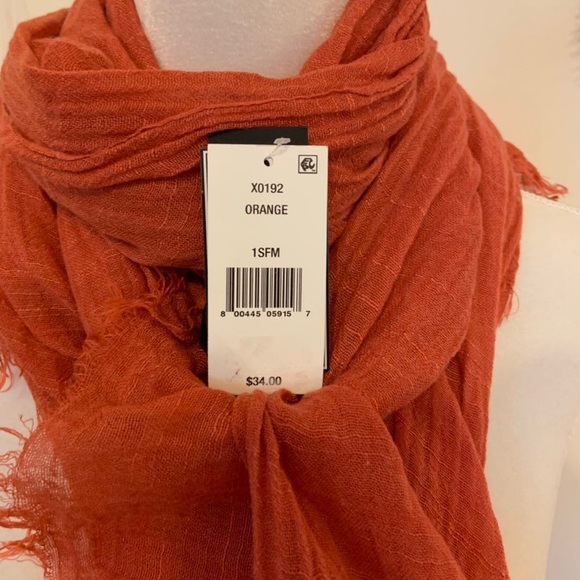 Brand New Steve Madden Solid color Scarf - Picture 4 of 4